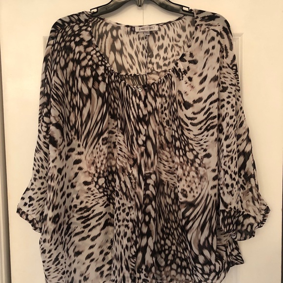 Jennifer Lopez Tops - Cheetah Print Flowy J-Lo Blouse